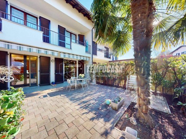 casa indipendente in vendita ad Olgiate Comasco