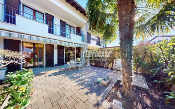 casa indipendente in vendita ad Olgiate Comasco