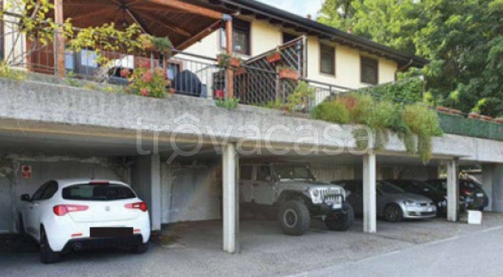 terreno edificabile in vendita ad Olgiate Comasco in zona Casletto