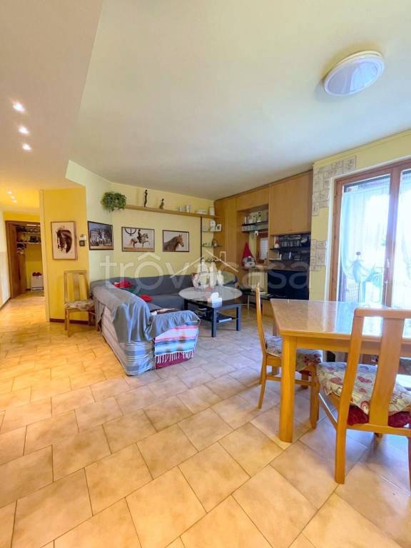 appartamento in vendita ad Olgiate Comasco