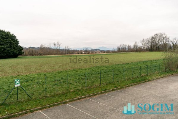 casa indipendente in vendita ad Olgiate Comasco