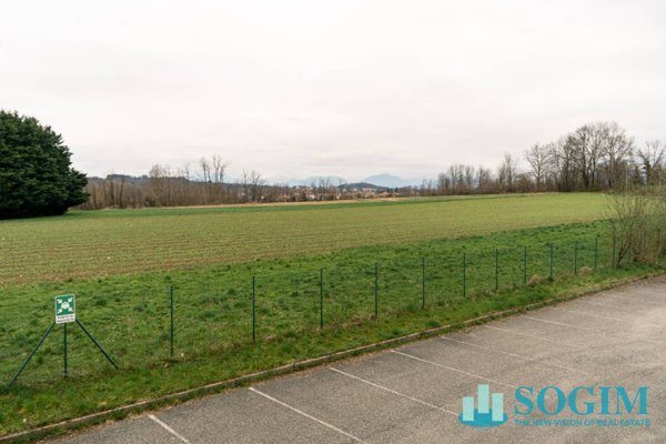 casa indipendente in vendita ad Olgiate Comasco