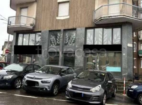 negozio in vendita ad Olgiate Comasco