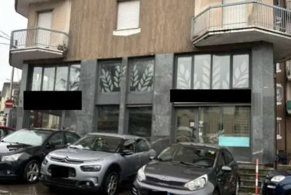 negozio in vendita ad Olgiate Comasco
