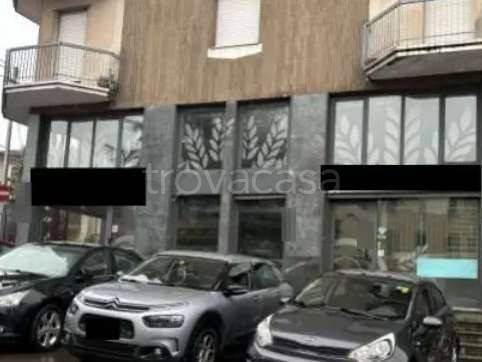 negozio in vendita ad Olgiate Comasco