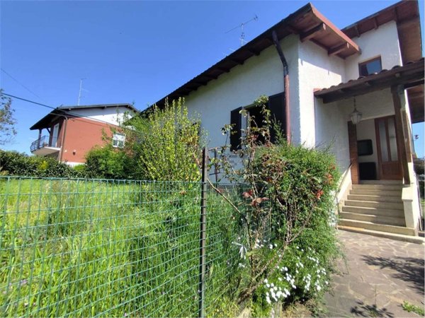 casa indipendente in vendita ad Olgiate Comasco