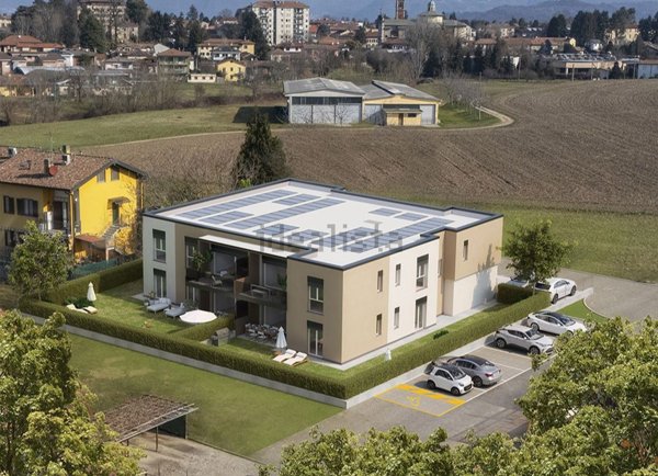 appartamento in vendita ad Olgiate Comasco in zona Rongio