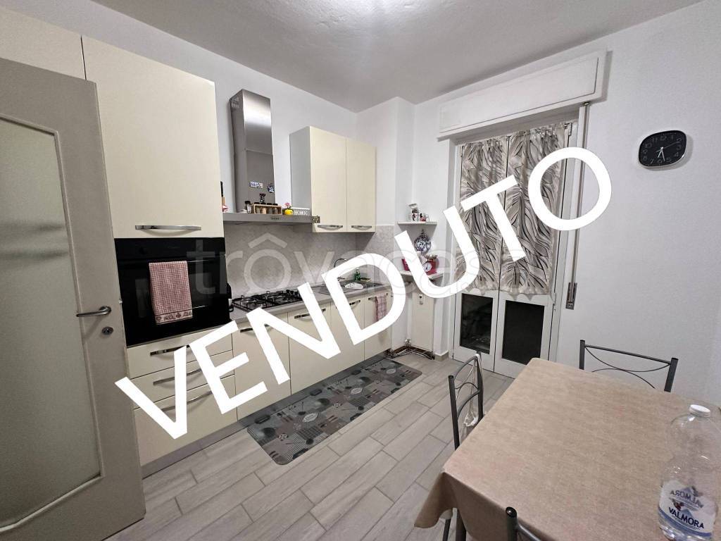appartamento in vendita ad Olgiate Comasco in zona Rongio