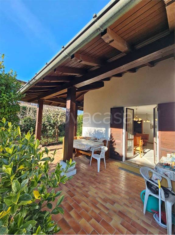 casa indipendente in vendita ad Olgiate Comasco