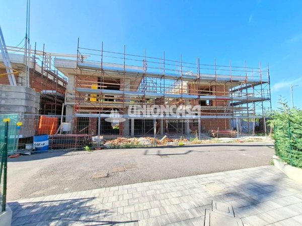 casa indipendente in vendita ad Olgiate Comasco