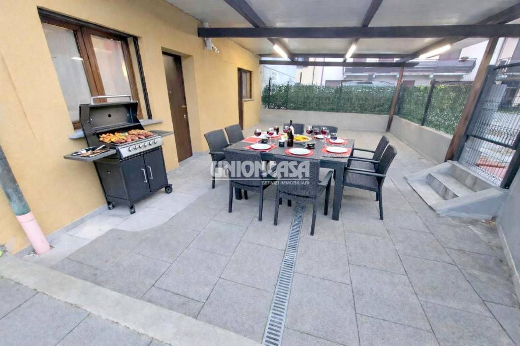 casa indipendente in vendita ad Olgiate Comasco