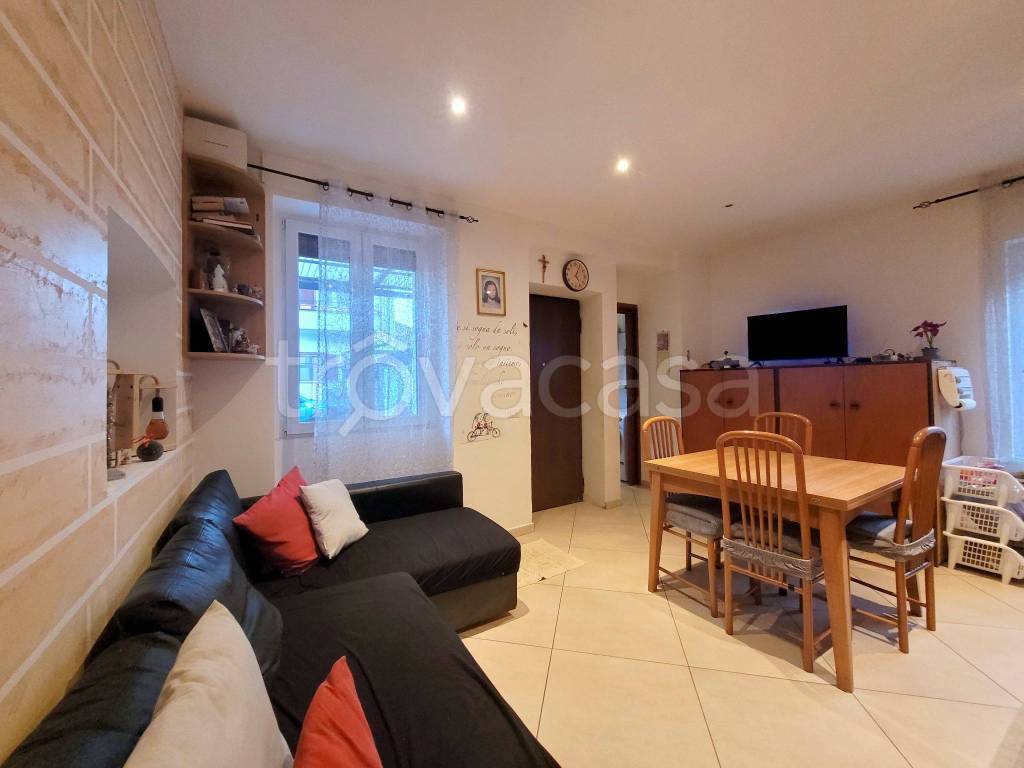 appartamento in vendita ad Olgiate Comasco