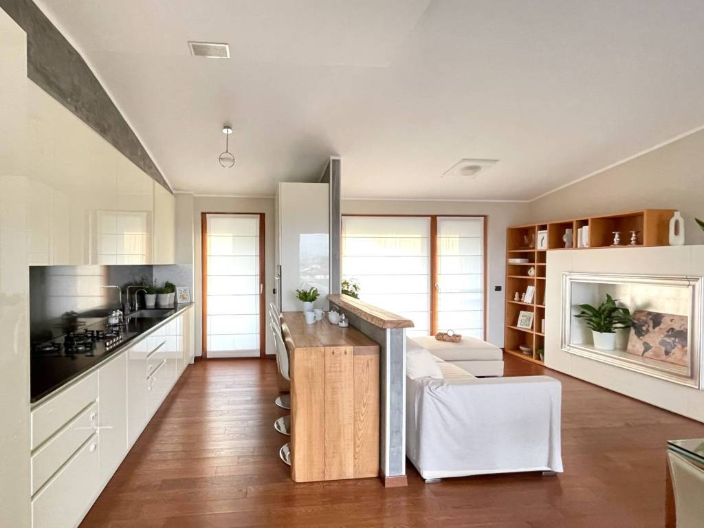 appartamento in vendita ad Olgiate Comasco