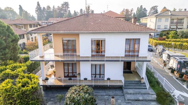 casa indipendente in vendita ad Olgiate Comasco