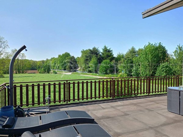 casa indipendente in vendita ad Olgiate Comasco