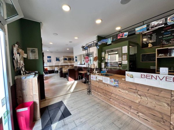 negozio in vendita ad Olgiate Comasco