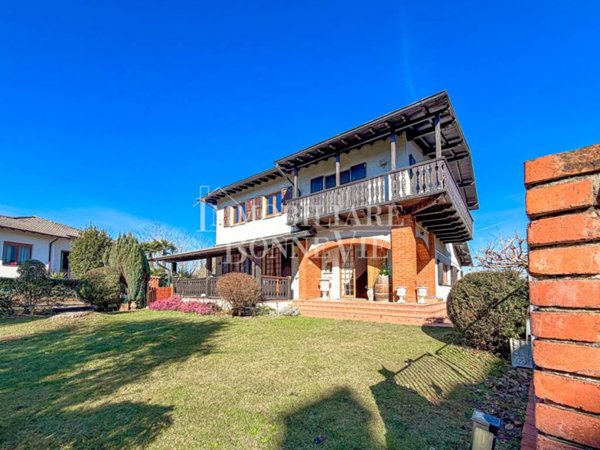 casa indipendente in vendita ad Olgiate Comasco