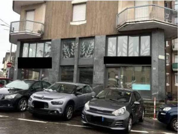 negozio in vendita ad Olgiate Comasco