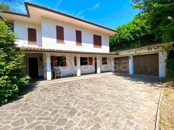 casa indipendente in vendita ad Olgiate Comasco