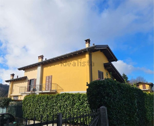 casa indipendente in vendita ad Olgiate Comasco