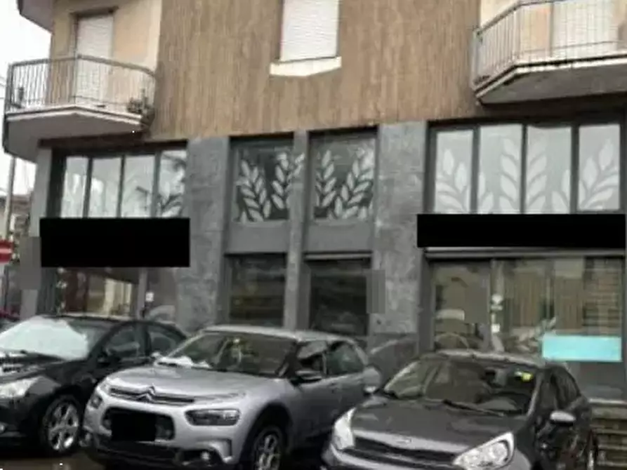negozio in vendita ad Olgiate Comasco