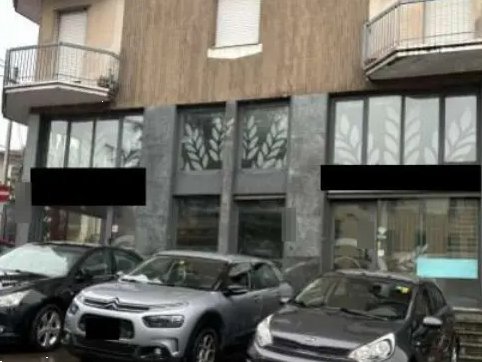 negozio in vendita ad Olgiate Comasco