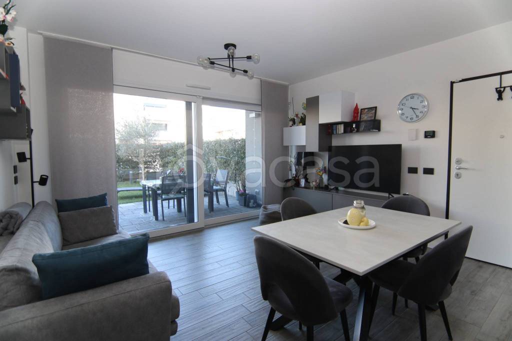 appartamento in vendita ad Olgiate Comasco