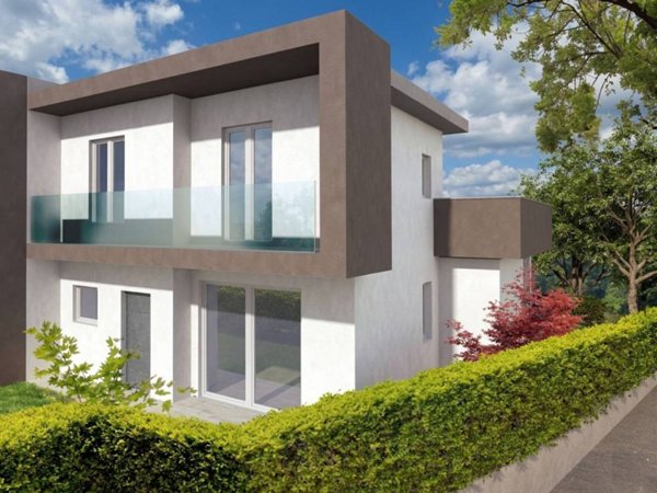 casa indipendente in vendita ad Olgiate Comasco