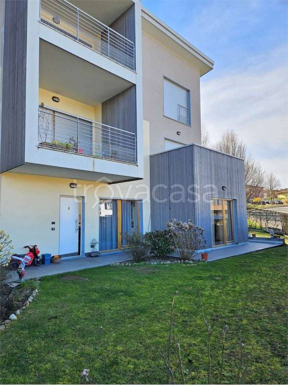 appartamento in vendita ad Olgiate Comasco