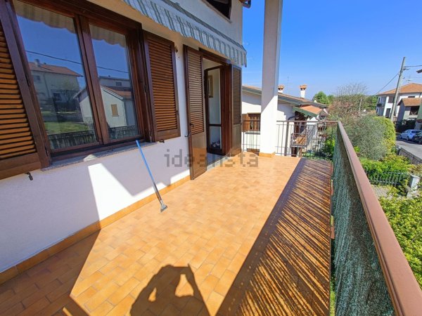 casa indipendente in vendita ad Olgiate Comasco