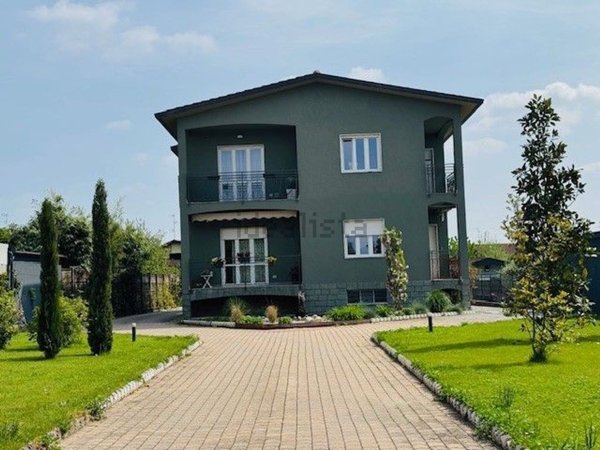 appartamento in vendita ad Olgiate Comasco