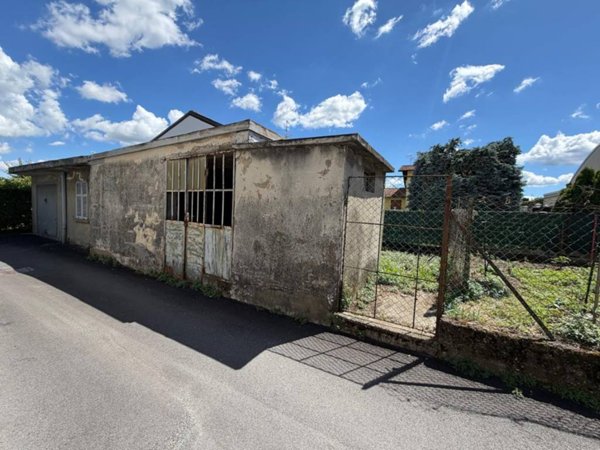 appartamento in vendita ad Olgiate Comasco in zona Rongio