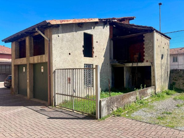 casa indipendente in vendita ad Olgiate Comasco