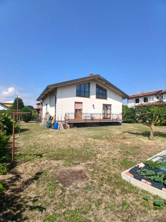 casa indipendente in vendita ad Olgiate Comasco