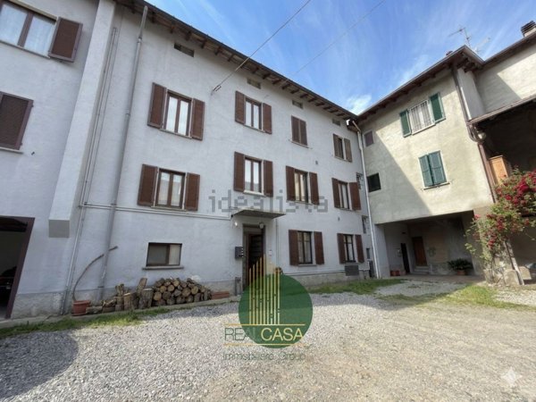 appartamento in vendita ad Olgiate Comasco in zona Casletto