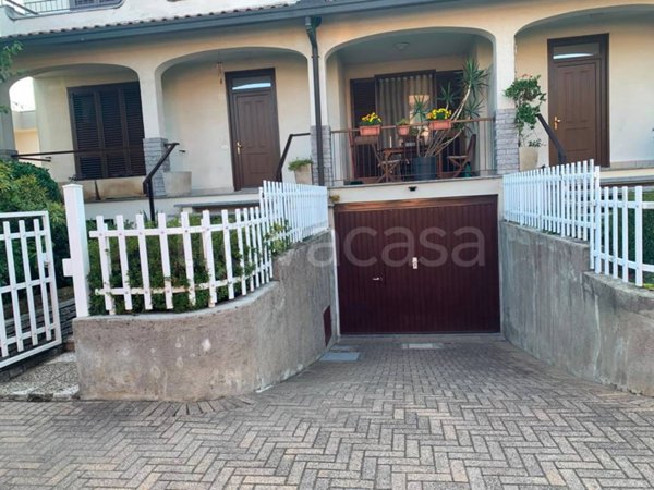 casa indipendente in vendita ad Olgiate Comasco
