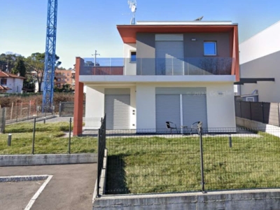casa indipendente in vendita ad Oltrona di San Mamette