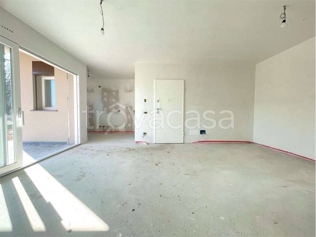 appartamento in vendita ad Oltrona di San Mamette