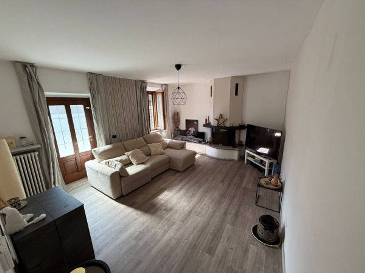 appartamento in vendita ad Oltrona di San Mamette