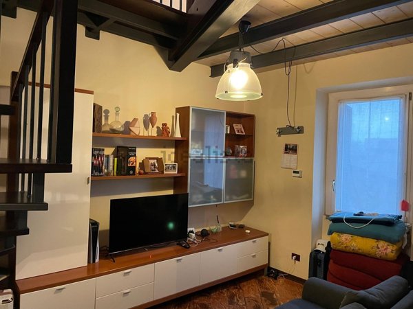 appartamento in vendita ad Oltrona di San Mamette