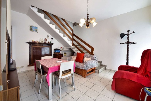 appartamento in vendita ad Oltrona di San Mamette