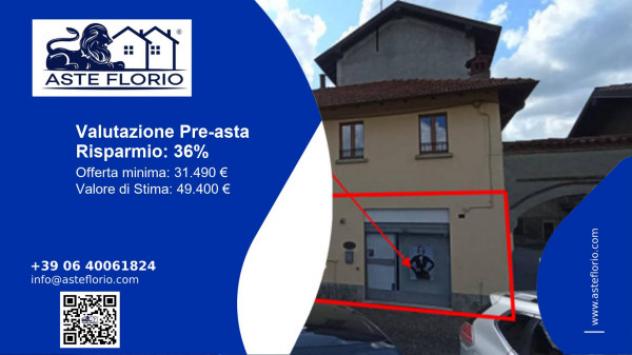 negozio in vendita ad Oltrona di San Mamette