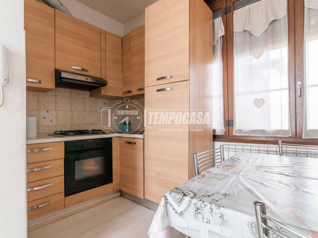 appartamento in vendita ad Oltrona di San Mamette