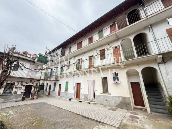 appartamento in vendita ad Oltrona di San Mamette