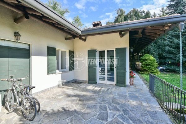 casa indipendente in vendita ad Orsenigo