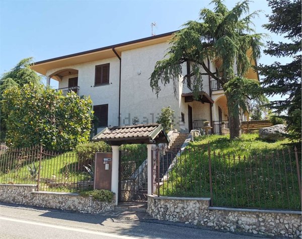 casa indipendente in vendita ad Orsenigo