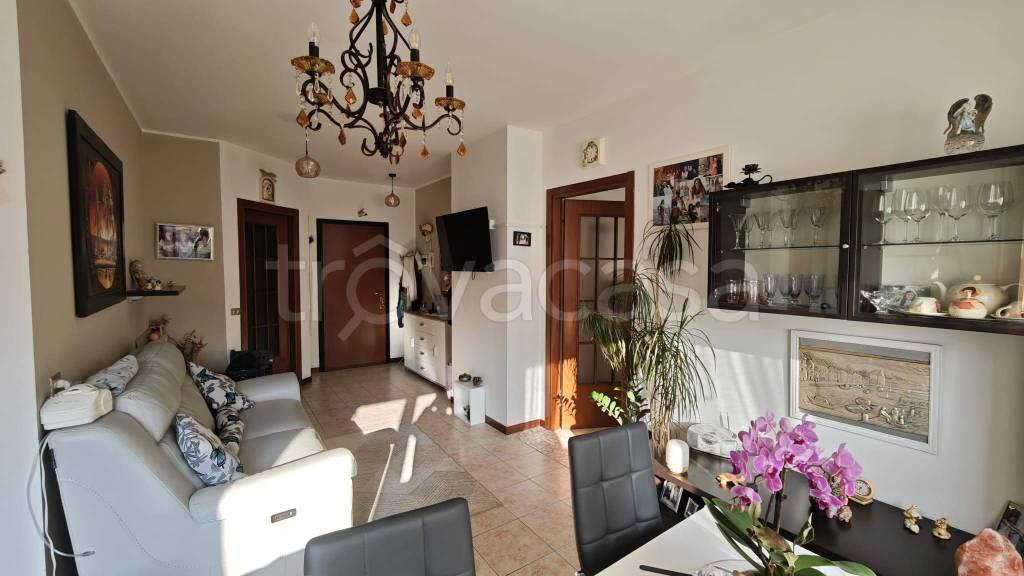 appartamento in vendita ad Orsenigo