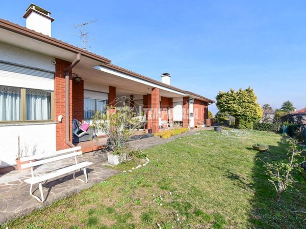 casa indipendente in vendita ad Orsenigo