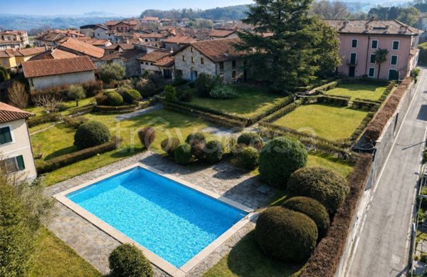 casa indipendente in vendita ad Orsenigo