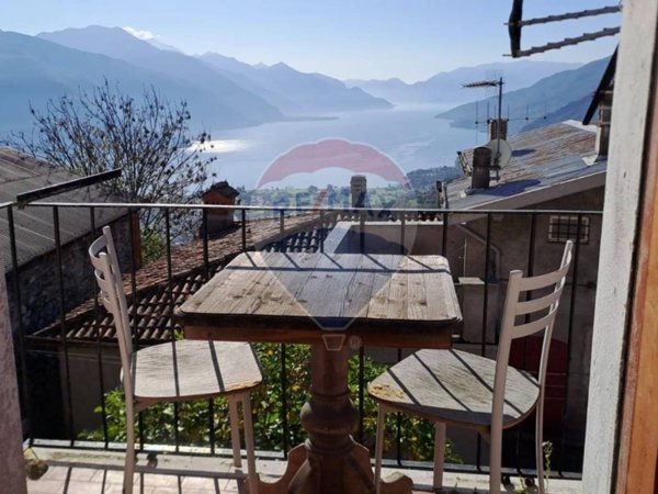 casa indipendente in vendita a Peglio(CO)